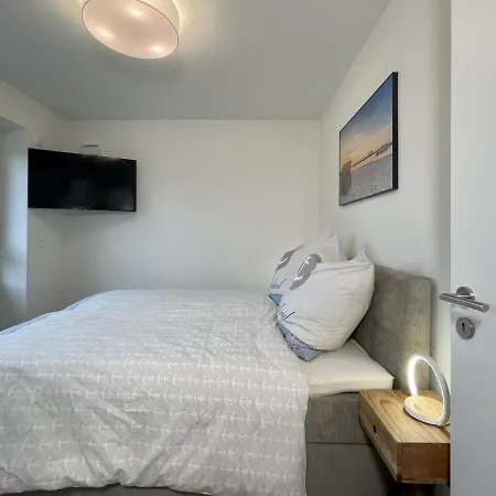 Daire Herz Von 12 - Happy Sea