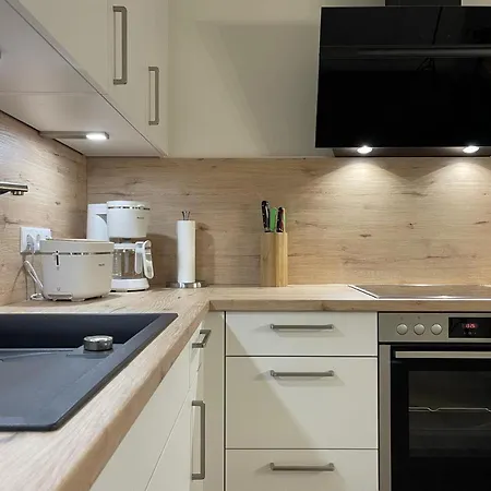 Daire Herz Von 12 - Happy Sea *